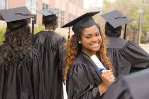 tips on how recent nursing school graduates can prepare for a career in travel nursing