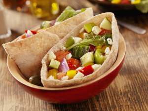 3 Easy Lunches for Busy Travelers