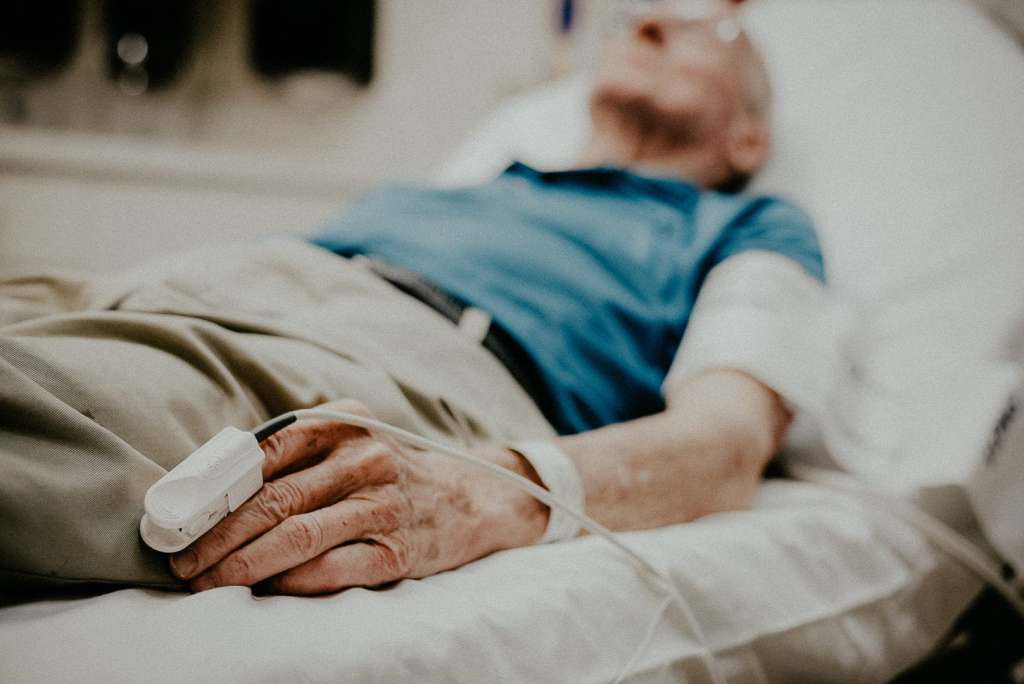 er travel nurse patient