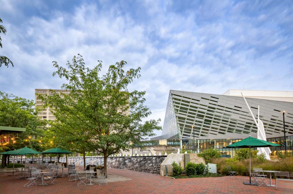 Downtown Lexington, Kentucky. The prominent modern building is part of the Central Bank Center complex, which includes Rupp Arena. 