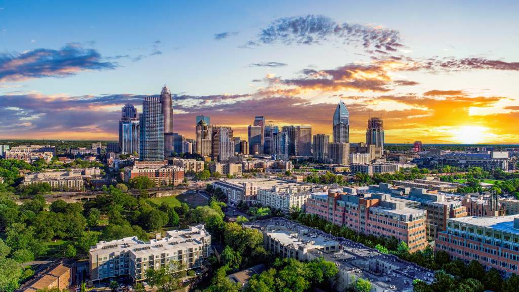 Top In-Demand States for Travelers in Spring 2025