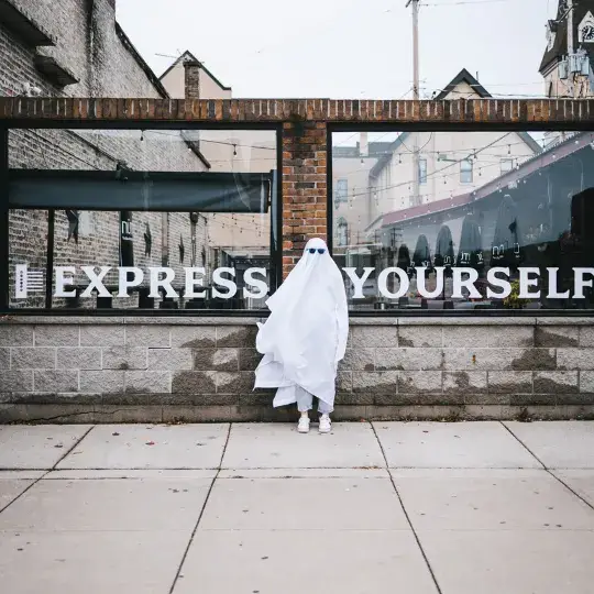 Celebrate Summerween: Haunted Happenings and Spooky Fun for Travel Nurses on Assignment