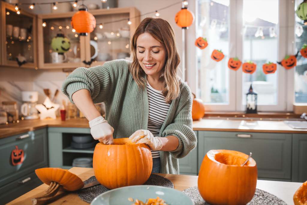 Maximize Your Fall Vibes on Travel Assignments