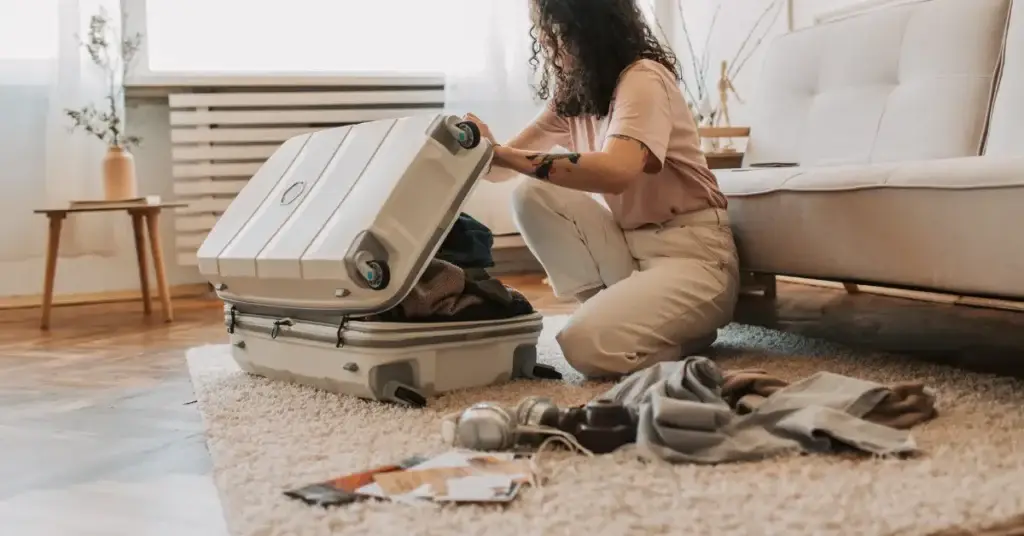 travel assignment packing list